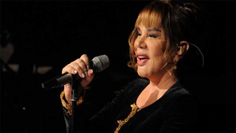 Sezen Aksû daxwaza berdana akademîsyonan dike